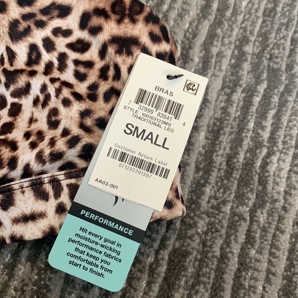 NWT cheetah print sports bra - Picture 2 of 5